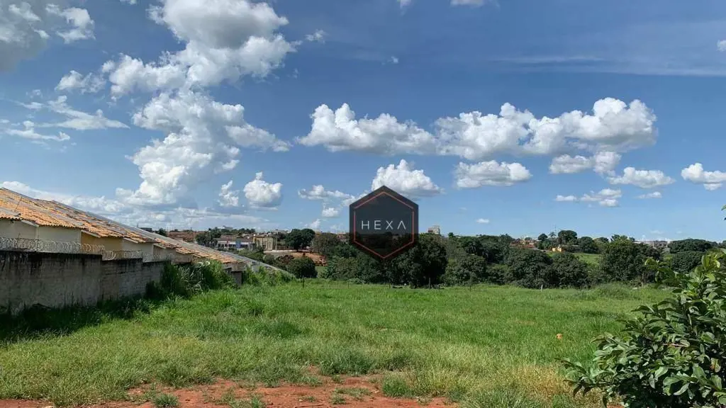 OPORTUNIDADE IMPERDÍVEL EM TRINDADE! Terreno com 8.608,44m² à venda em Trindade/...
