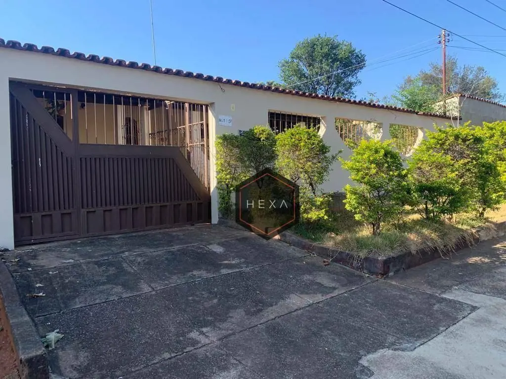 Venha conhecer esta oportunidade única de adquirir uma casa no Jardim Presidente...