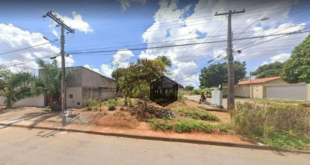 Terreno a venda no Jardim Helvécia, de esquina 197 m², em frente à uma praça. Pr...