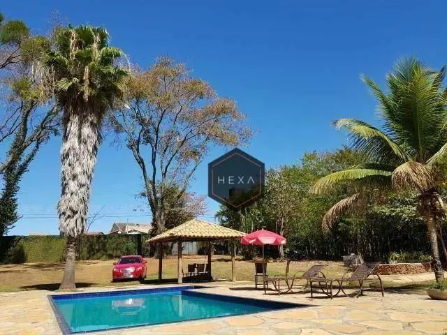 Chácara em Aparecida de Goiânia à venda!Com uma área total de 5.680 m² e uma áre...