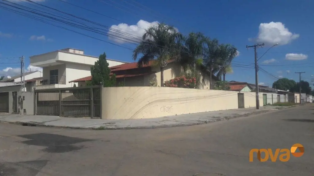 Casa com 4 quartos, 2 suítes no Setor Faiçalville, 6 Vagas de garagem, Sala para...