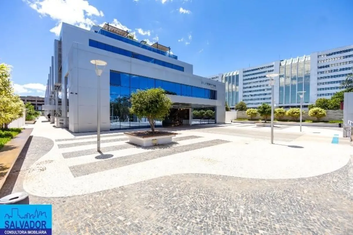 SALVADOR IMÓVEIS vende : Sala comercial no Condomínio Platinum Office com 01 vag...