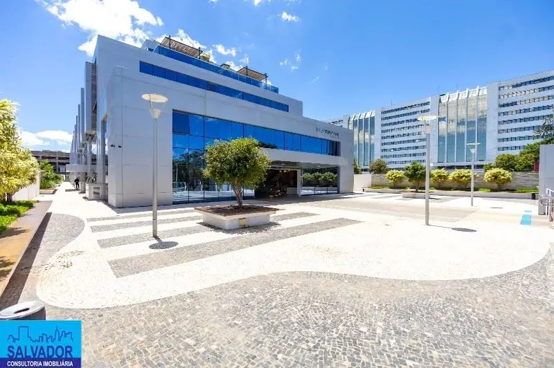 SALVADOR IMÓVEIS vende : Sala comercial no Condomínio Platinum Office com 01 vag...