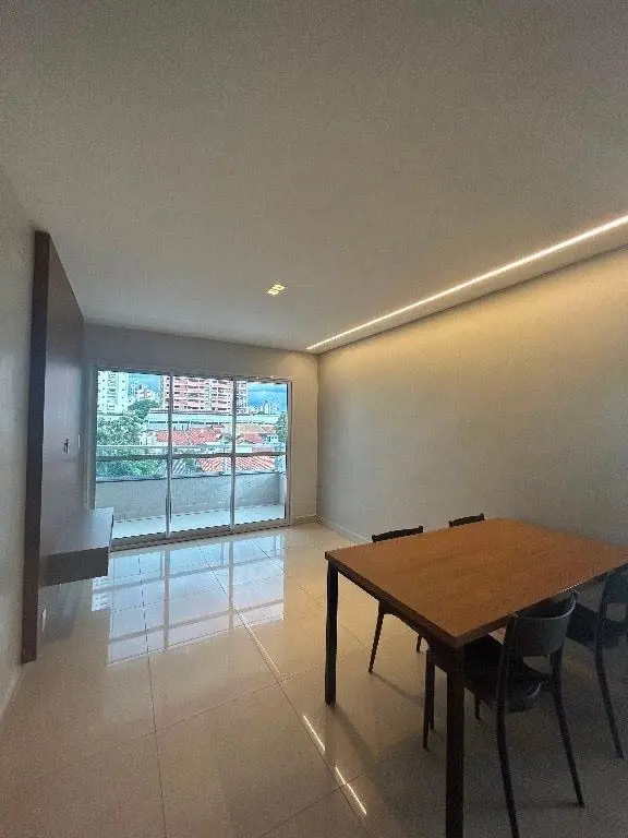 Apartamento com 2 quartos sendo 1 suíte, sala, banheiro social, cozinha, área de...