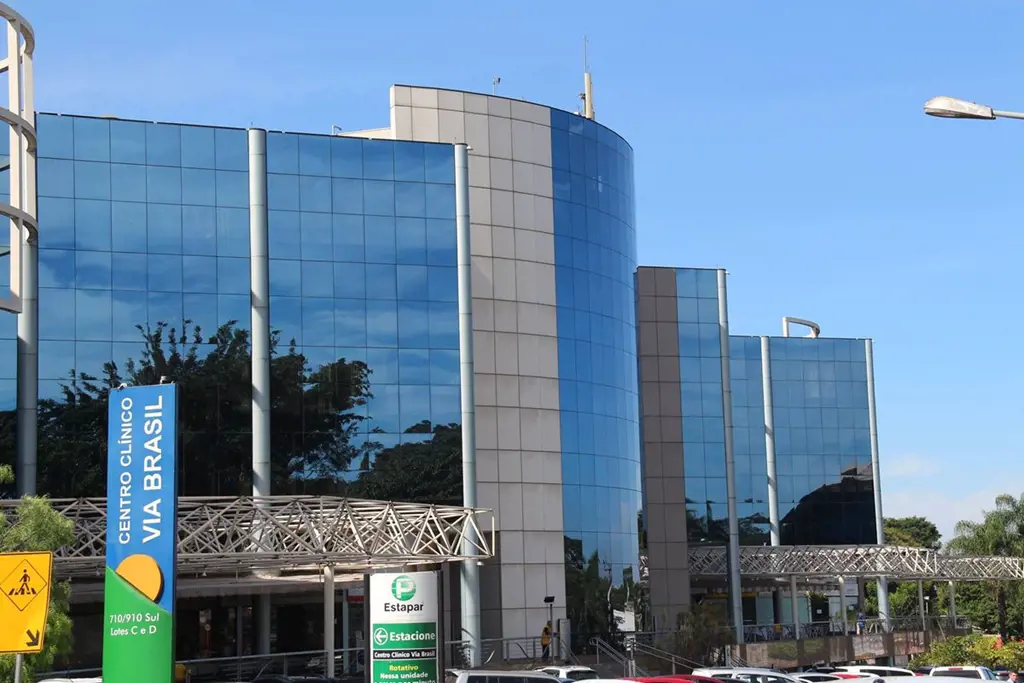 Excelente oportunidade para começar em um prédio com referência em Brasília!Sala...