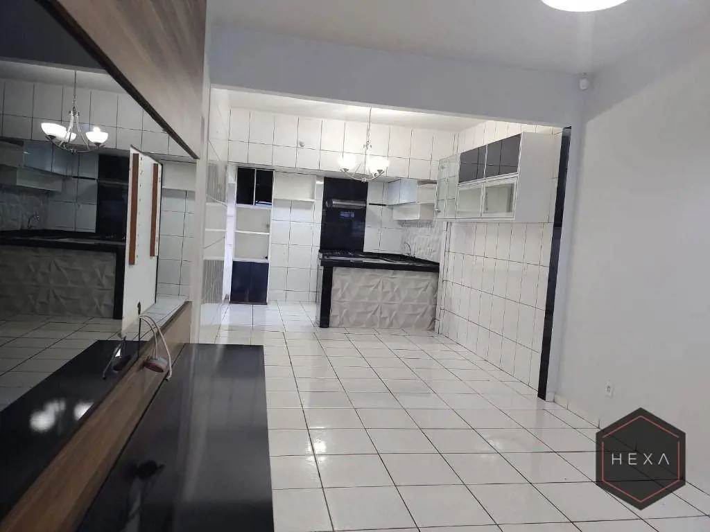 OPORTUNIDADE IMPERDÍVEL CASA À VENDA NA VILA SÃO SEBASTIÃO, SENADOR CANEDO!Se vo...