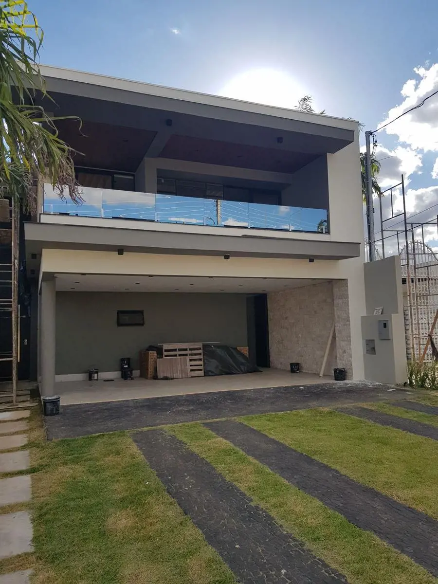 Ótima casa em alto padrão. A oportunidade de morar na casa dos seus sonhos numa ...