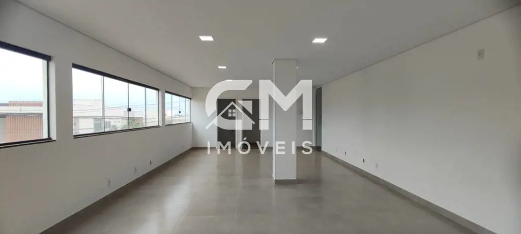 A GM Imóveis aluga excelente loja comercial no Condomínio Alto da Boa Vista um d...