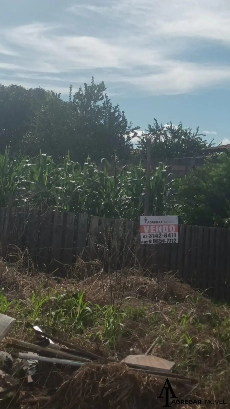 O lote/terreno está localizado no bairro Setor Jardim Marista tem 360 metros qua...