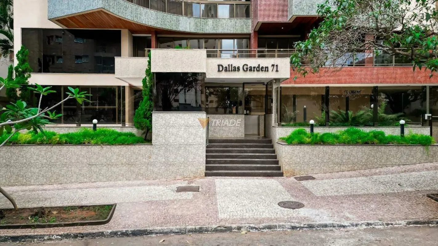 Apartamento alto padrão para locação no Setor Bueno, ao lado do Parque Vaca Brav...