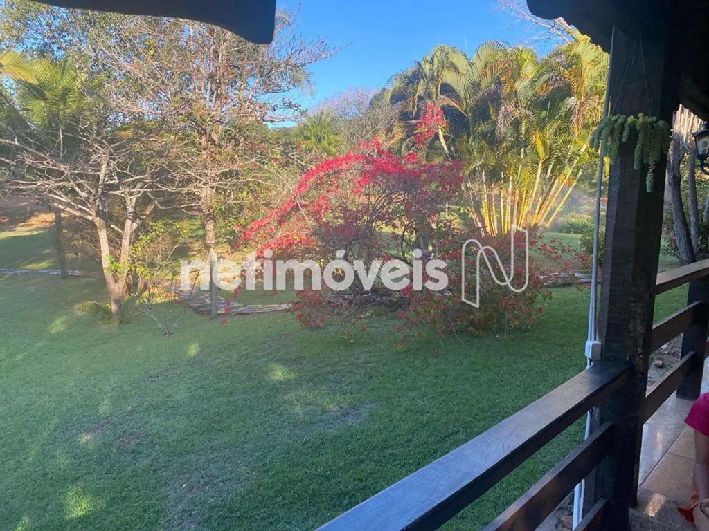 Imóvel localizado a 35km da cidade, na estrada rural do Jambeiro, no setor de ca...