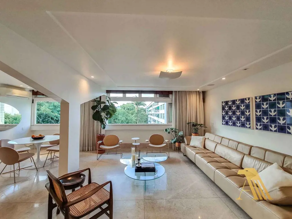 SQN 104Maravilhoso apartamento, totalmente reformado!3 quartos transformado em 1...