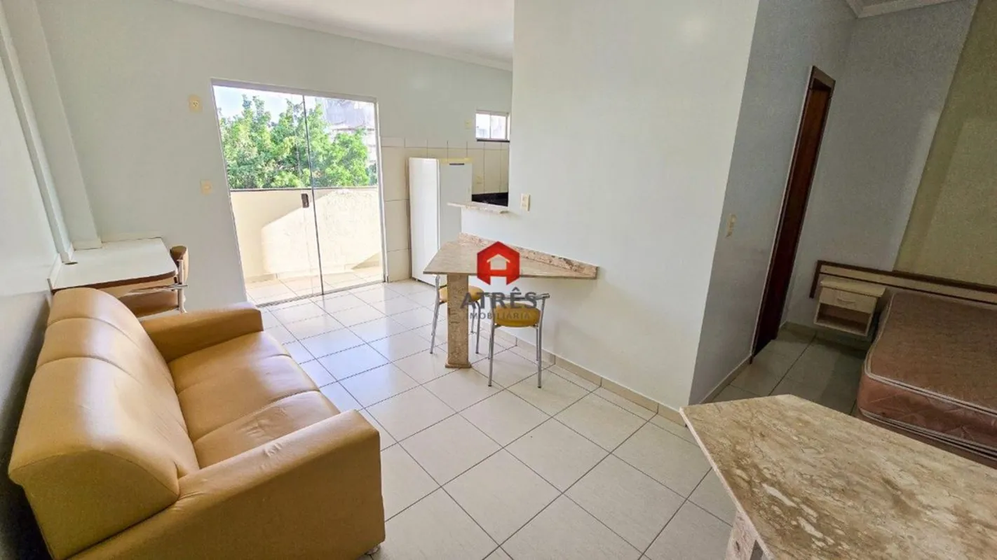 Localizado no Setor Leste Universitário com aproximadamente 35m² composto de: su...