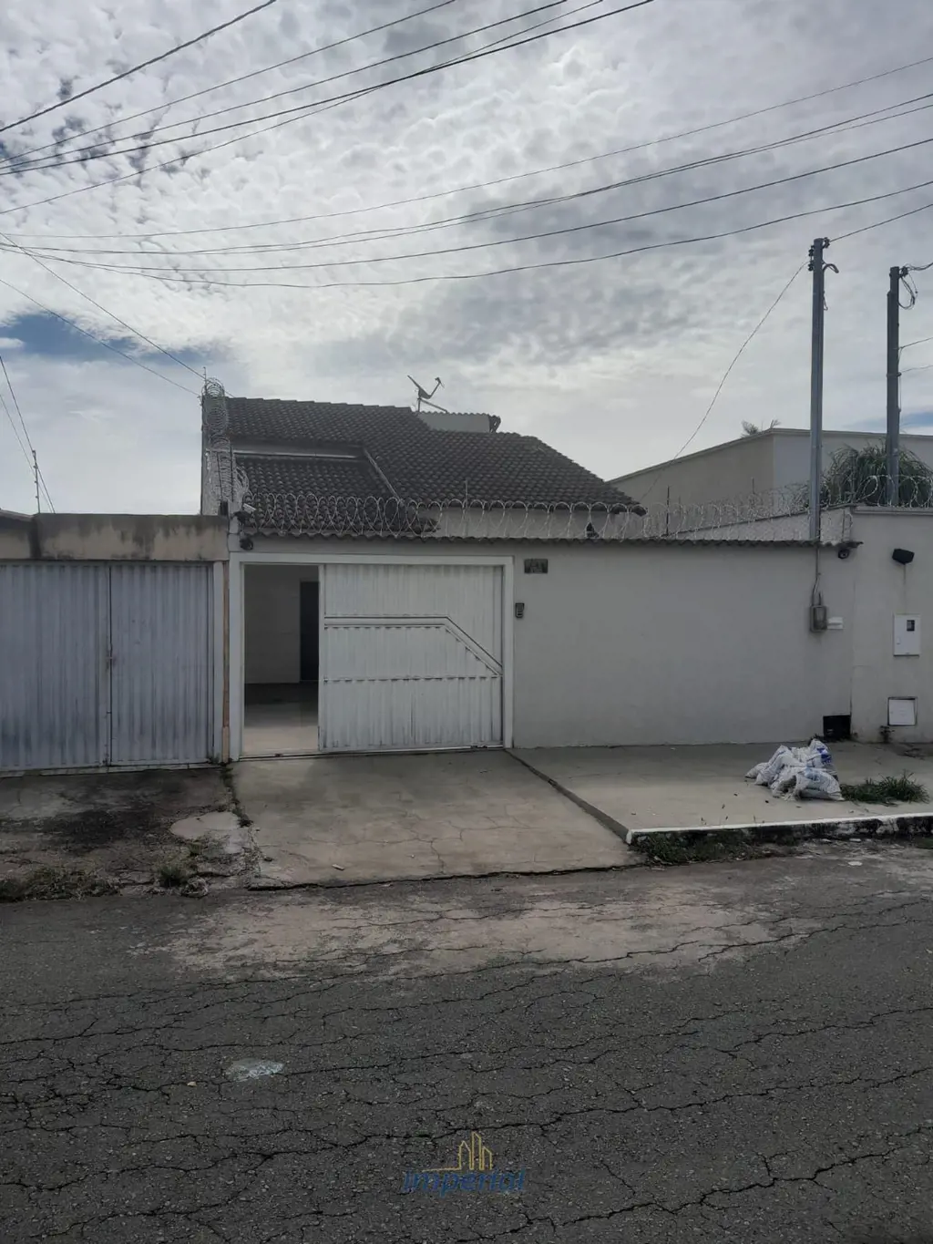Casa para Aluguel na Rua Florença, Jardim EuropaExcelente casa com ambientes amp...