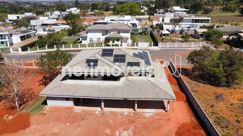 Excelente oportunidade para adquirar um casa ampla e bem localizada na SMPW Quad...