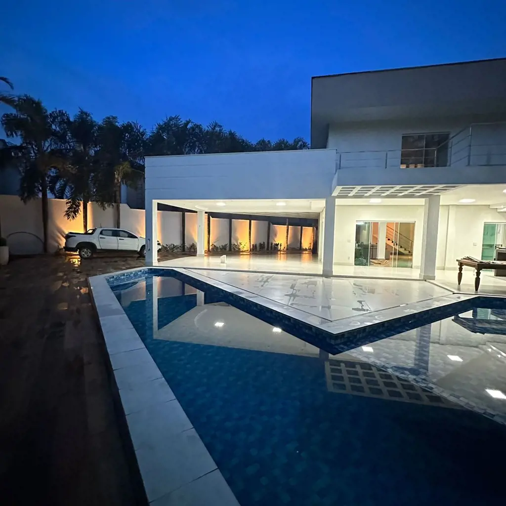 Sobrado no Alphaville Goiás 5 suítes Gourmet completo com piscina e churrasqueir...