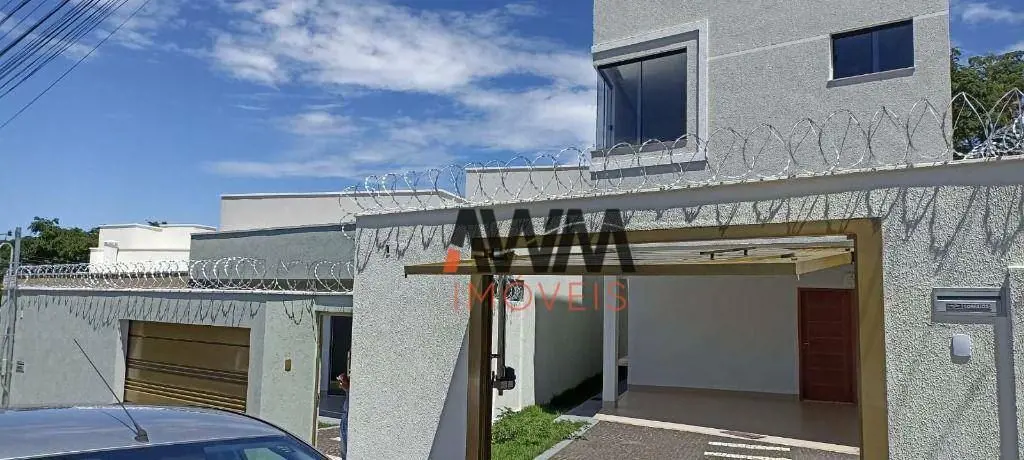 Sobrado NOVO, com 03 quartos sendo 1 suíte, amplo quintal e varanda gourmet com ...