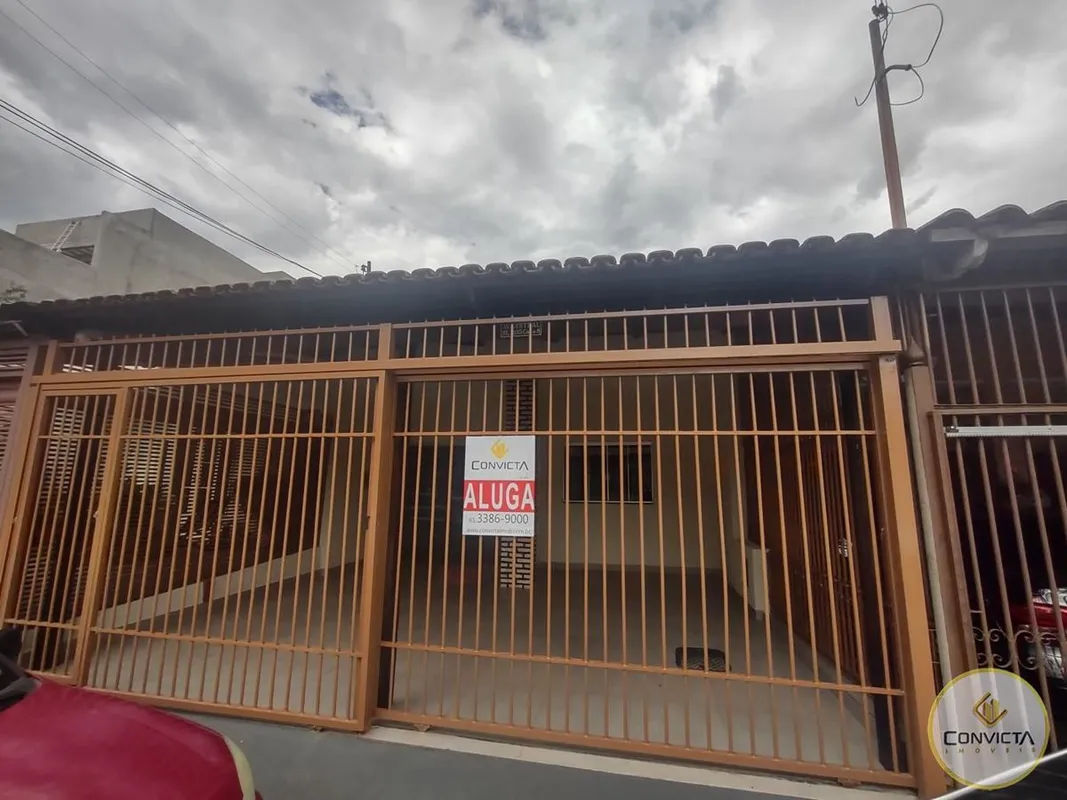 ENDEREÇO: AVENIDA CENTRAL BLOCO 1105 CASA 08 - N.BANDEIRANTE UMA CASA COM 04 QUA...