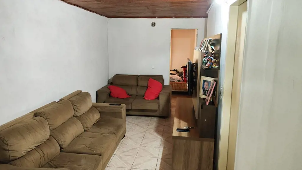 IMÓVEL SITUADO NA MELHOR QUADRA DA SAMAMBAIA NORTE, PERTO DE ESCOLAS ,BANCOS E C...