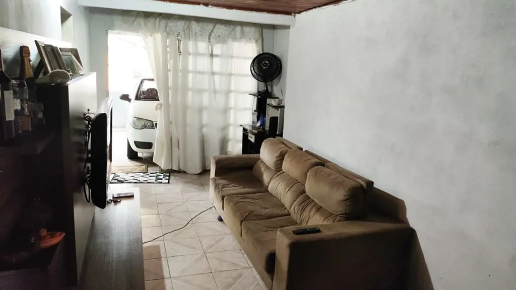 IMÓVEL SITUADO NA MELHOR QUADRA DA SAMAMBAIA NORTE, PERTO DE ESCOLAS ,BANCOS E C...
