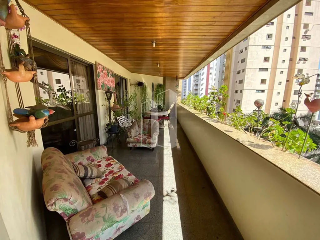 APARTAMENTO SETOR BUENO 5 Suítes Sala com Varanda Completo em armários Escritóri...