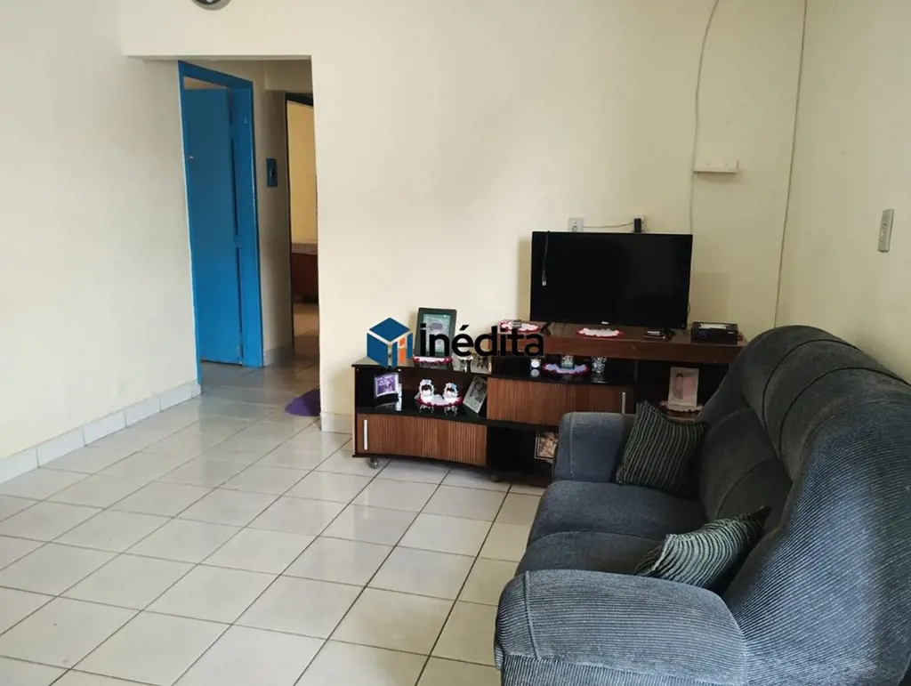 Excelente Oportunidade de Casa no Jardim da LuzLOCALIZAÇÃO:Localizado próximo ao...