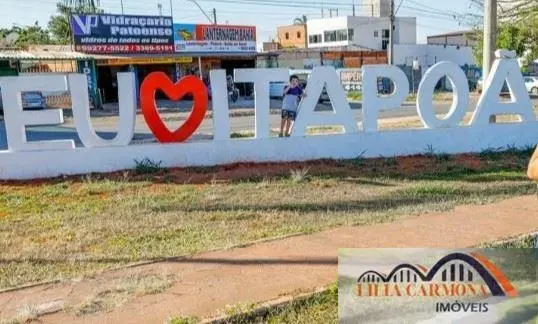 Duas casas totalmente independentes, sendo uma com 52 metros de área construída,...