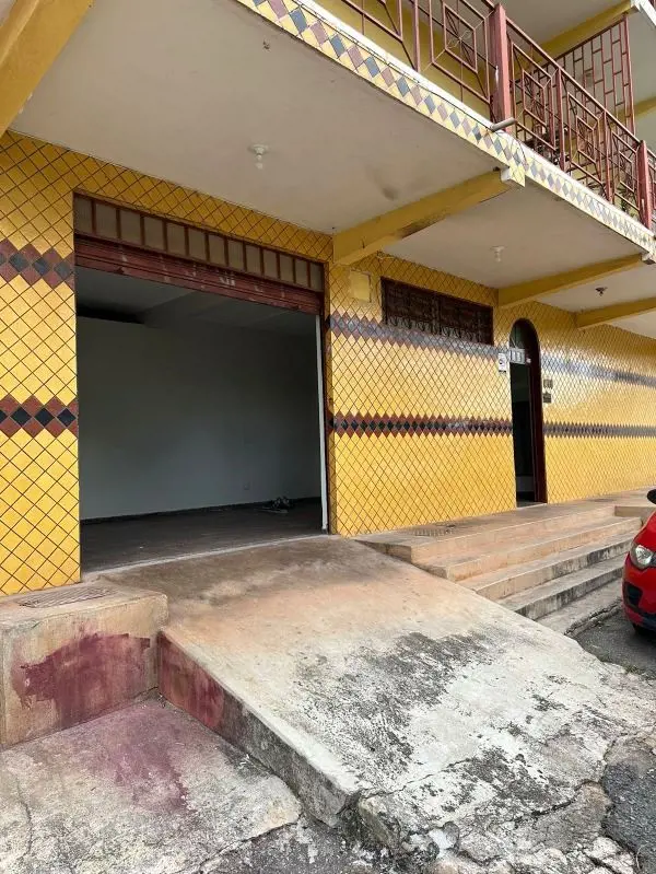 IMOBILIÁRIA FERNANDES aluga loja na Quadra 39 do setor leste, a mesma tem aproxi...