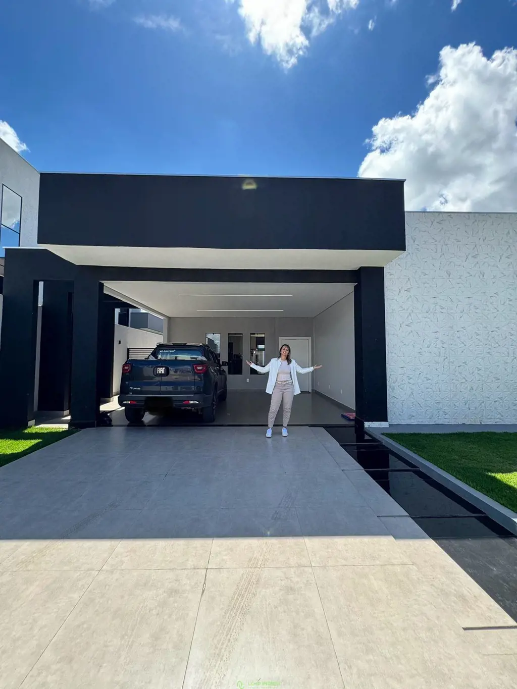 Loop Imóveis vende excelente casa de alto padrão no condomínio Alto da Boa vista...