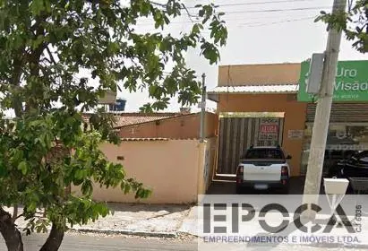 LOTE COM 160 M². FECHADO COM MURO E PORTÃO.ALUGUEL R$ 500,00 + IPTU MENSAL R$18,...