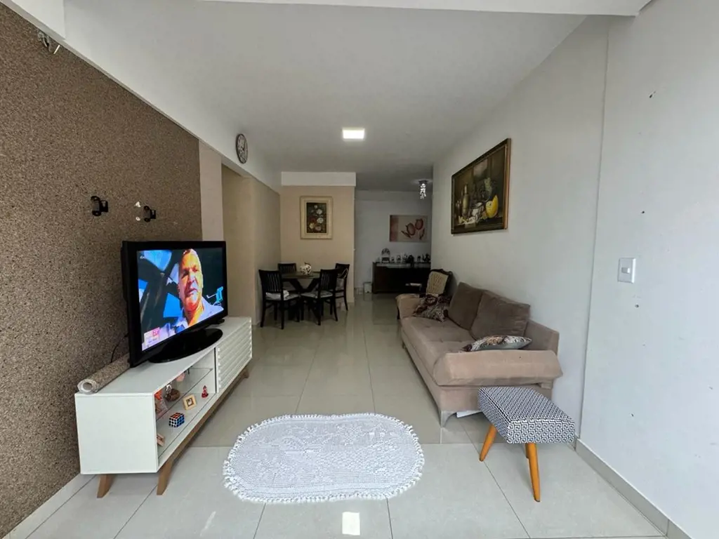 *Lindo Apartamento no Phenícia, ao lado do Shopping do Gama*Este belíssimo apart...