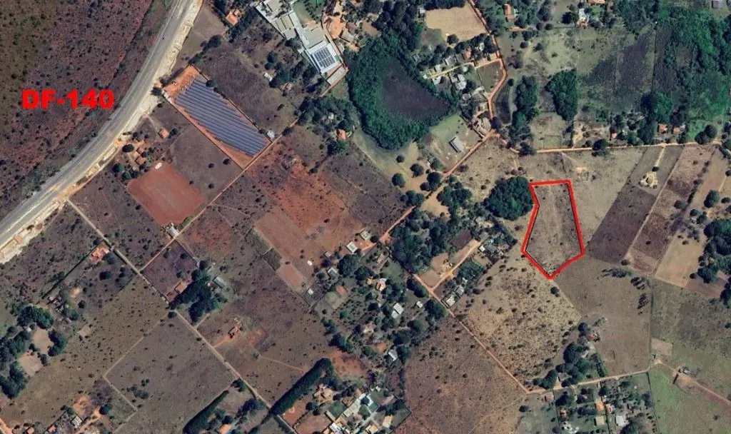 A Premier Imob oferece uma excelente oportunidade de investimento em uma chácara...