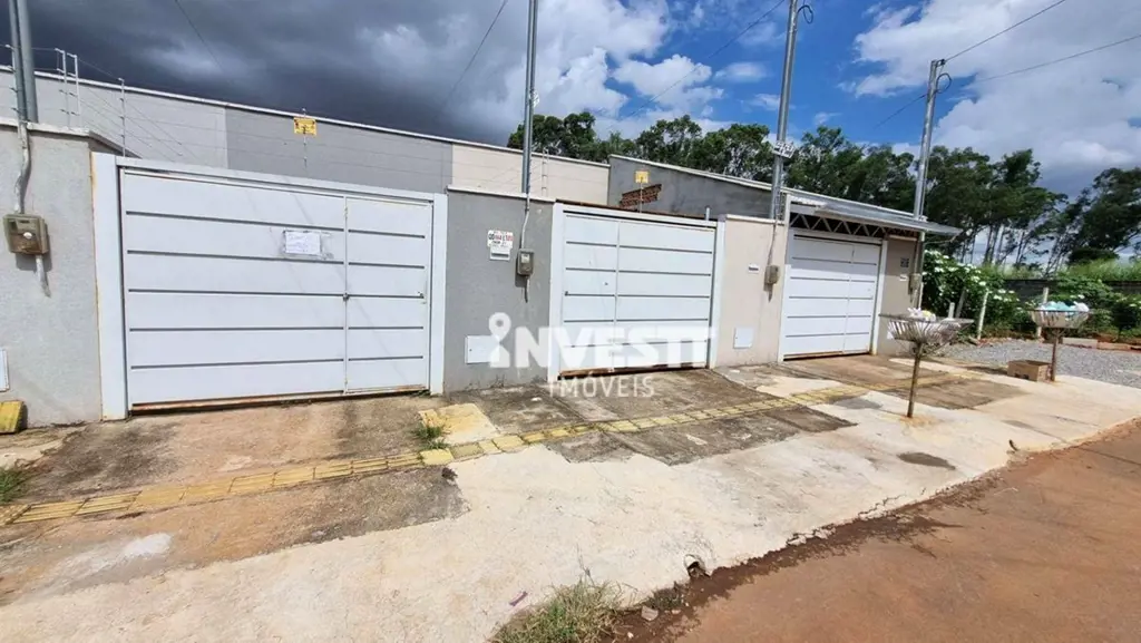 LOCALIZAÇÃO:Localizada no Solange Park III, uma região tranquila e em constante ...