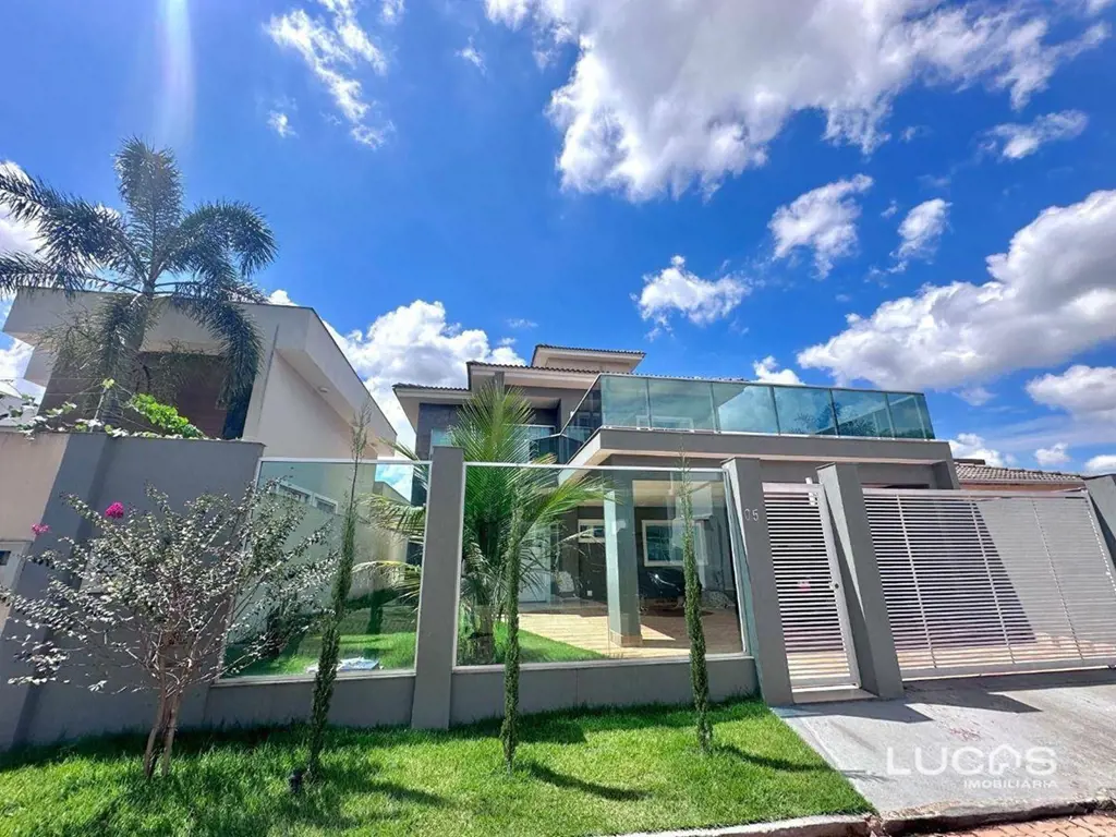 Excelente casa na Vicente Pires Rua 3 (próximo a EPTG)Lote: 400 m2ºPiso superior...