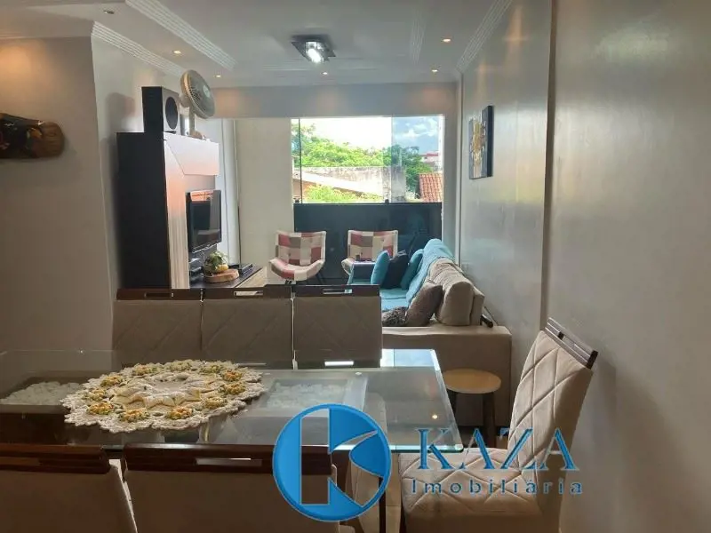 O apartamento possui 03 quartos, sendo um deles suíte, sala de estar, copa, cozi...