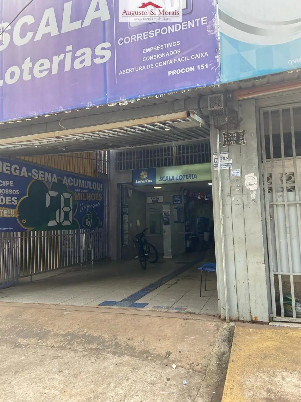 VENDO EM FRENTE A CAIXA ECONÔMICA FEDERAL, PRÉDIO COMERCIAL, COM 02 LOJAS TÉRREA...