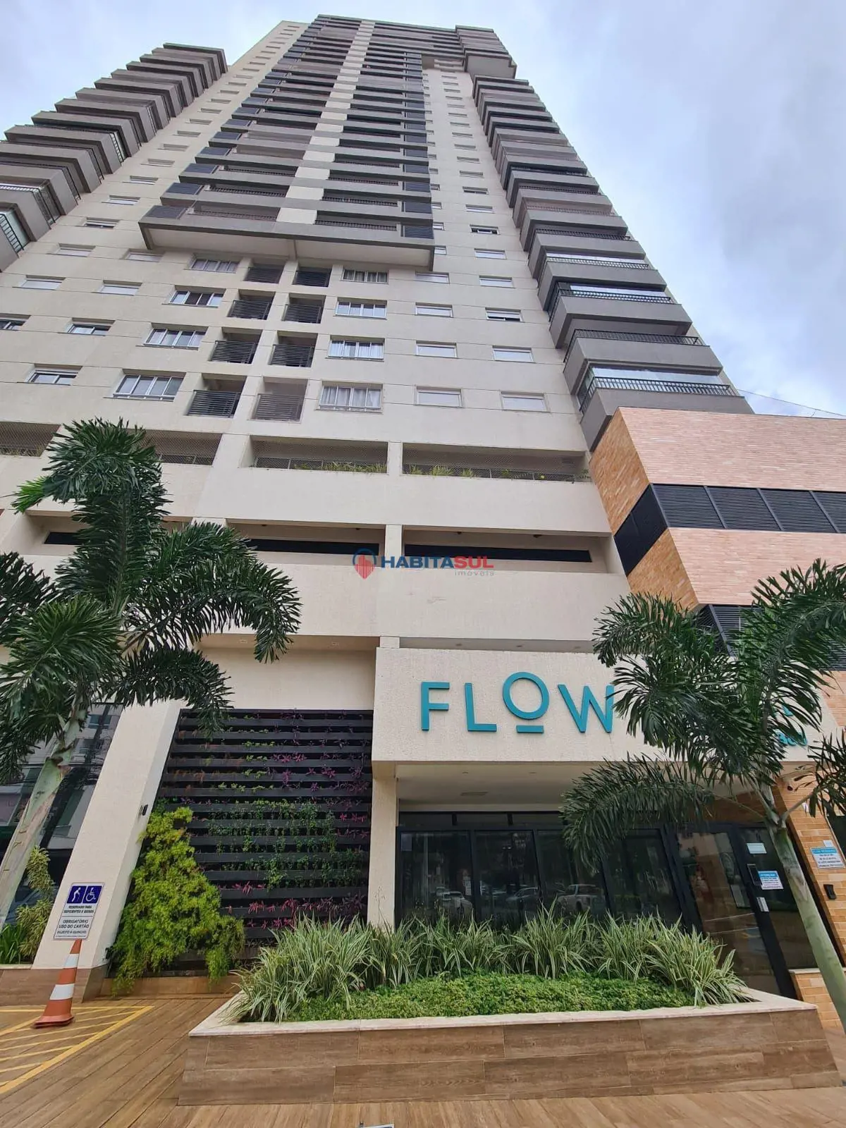 Apartamento com 03 Suítes;Lavabo;Sala 02 ambientes;Cozinha americana;Sacada ampl...