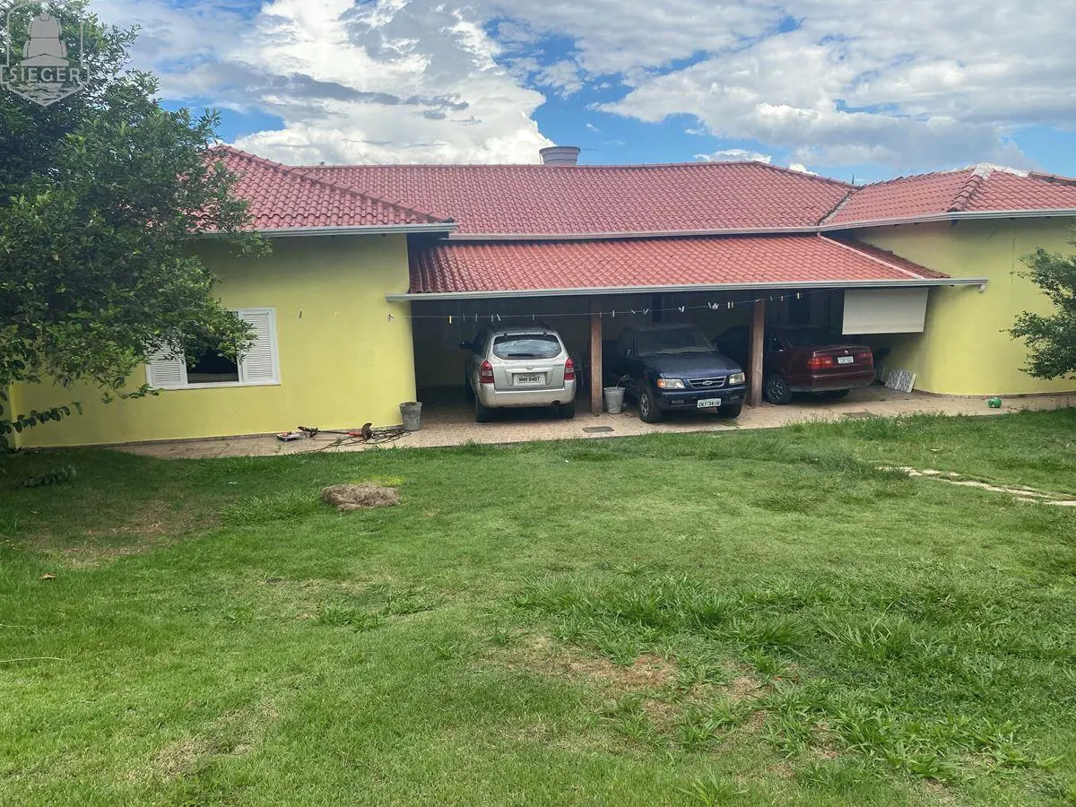 VENDO CASA CONDOMÍNIO, PRIVE 1 QUADRA 3- LAGO NORTE. CASA TÉRREA - com área cons...