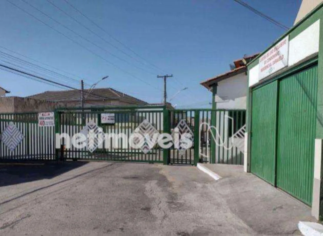 Excelente Oportunidade de Negócio.Esta casa no Condomínio Caravelo lhe trará ren...