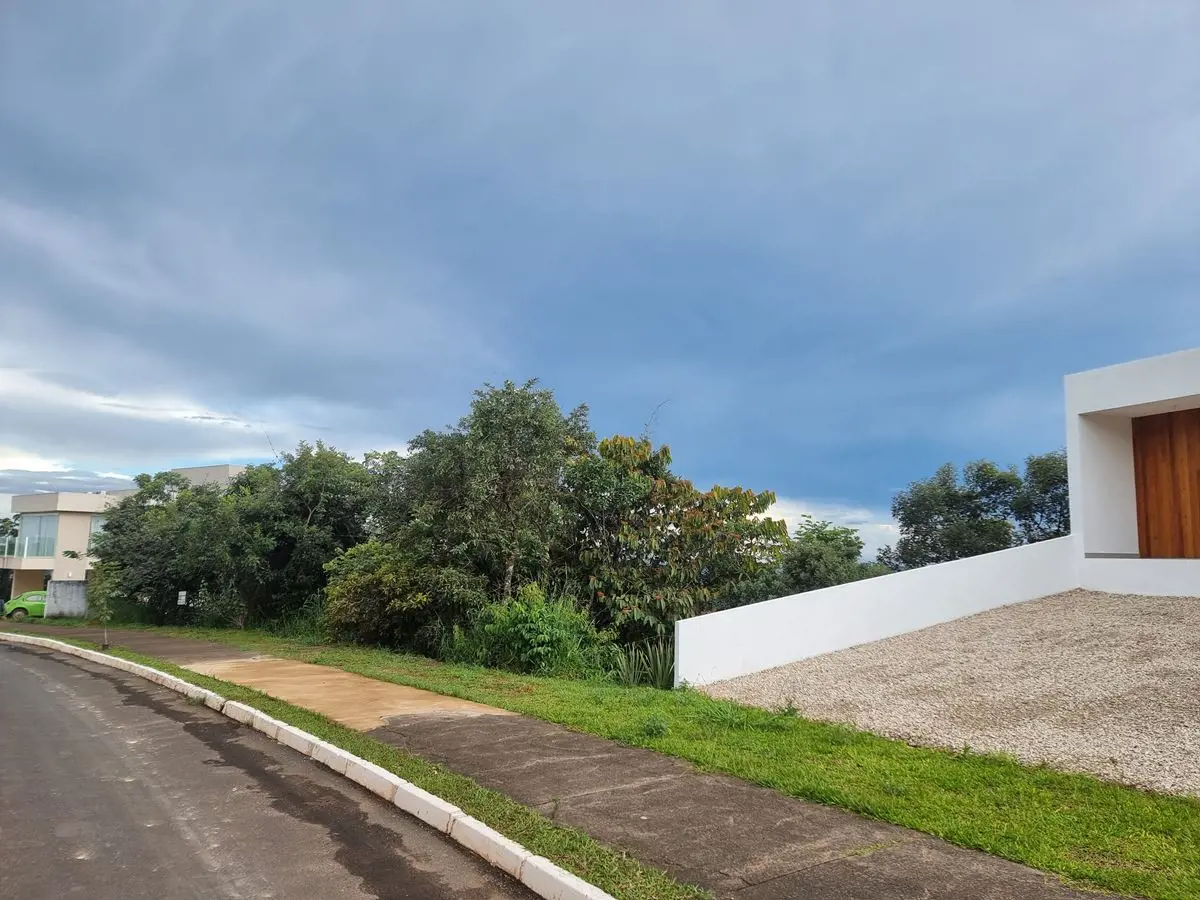 Lote no Residencial Santa Monica na Alameda Beija Flor, com 1.000m2 Ótima locali...