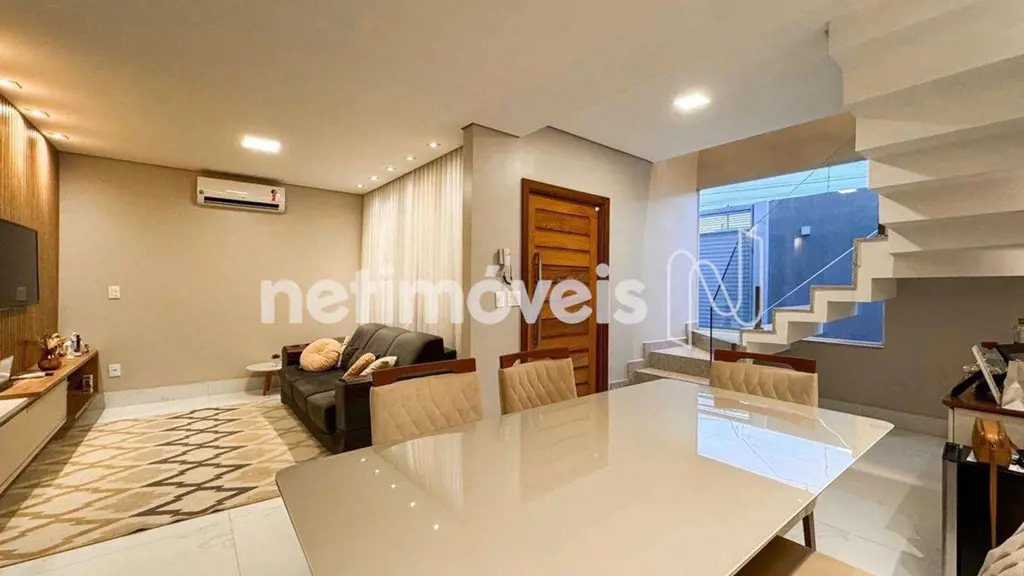 EXCELENTE CASA SÃO SEBASTIÃO RESIDENCIAL OESTE:Localizada proxima a entrada se S...