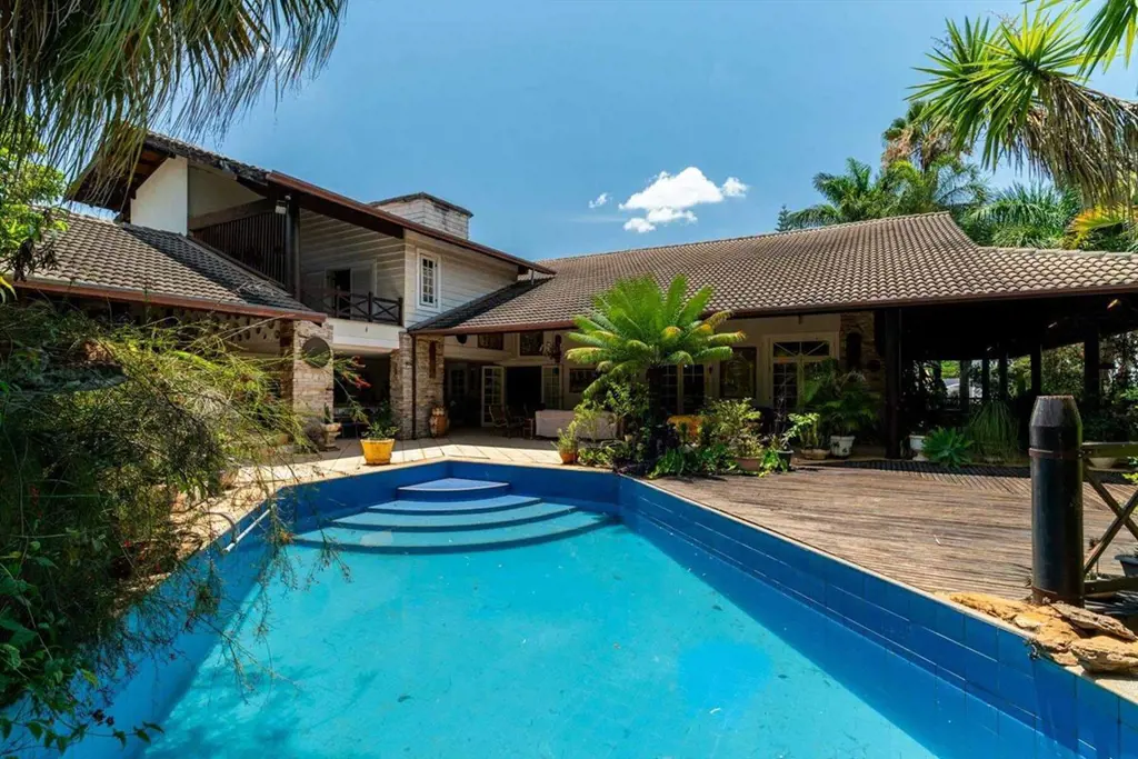 Casa escriturada, com habite-se, em um belíssimo condomínio, com excelente infra...