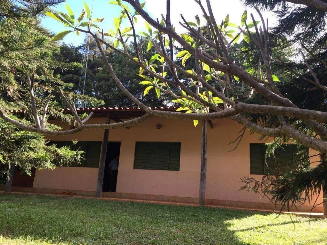Ótima fazenda de 19.200m² localizado na Ponte Alta - GamaDescrição:2 casas em al...