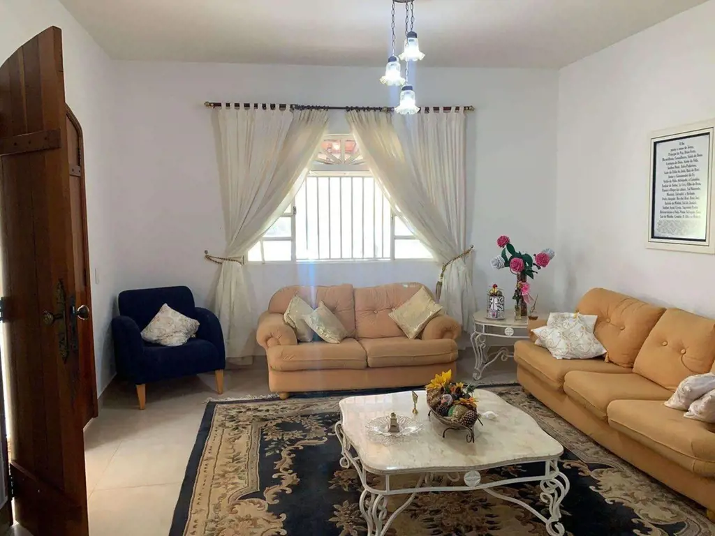 Venha morar no condomínio mansões Califórnia, localizado no Jardim Botânico, exc...