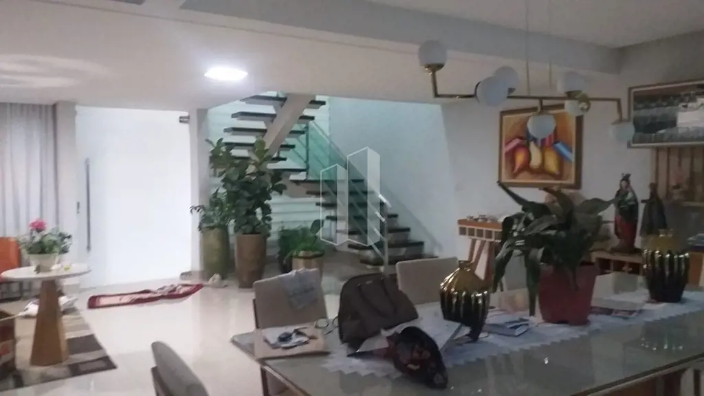 O sobrado do seu sonho,com  4 suítes, armários, fino acabamento, salas grandes, ...
