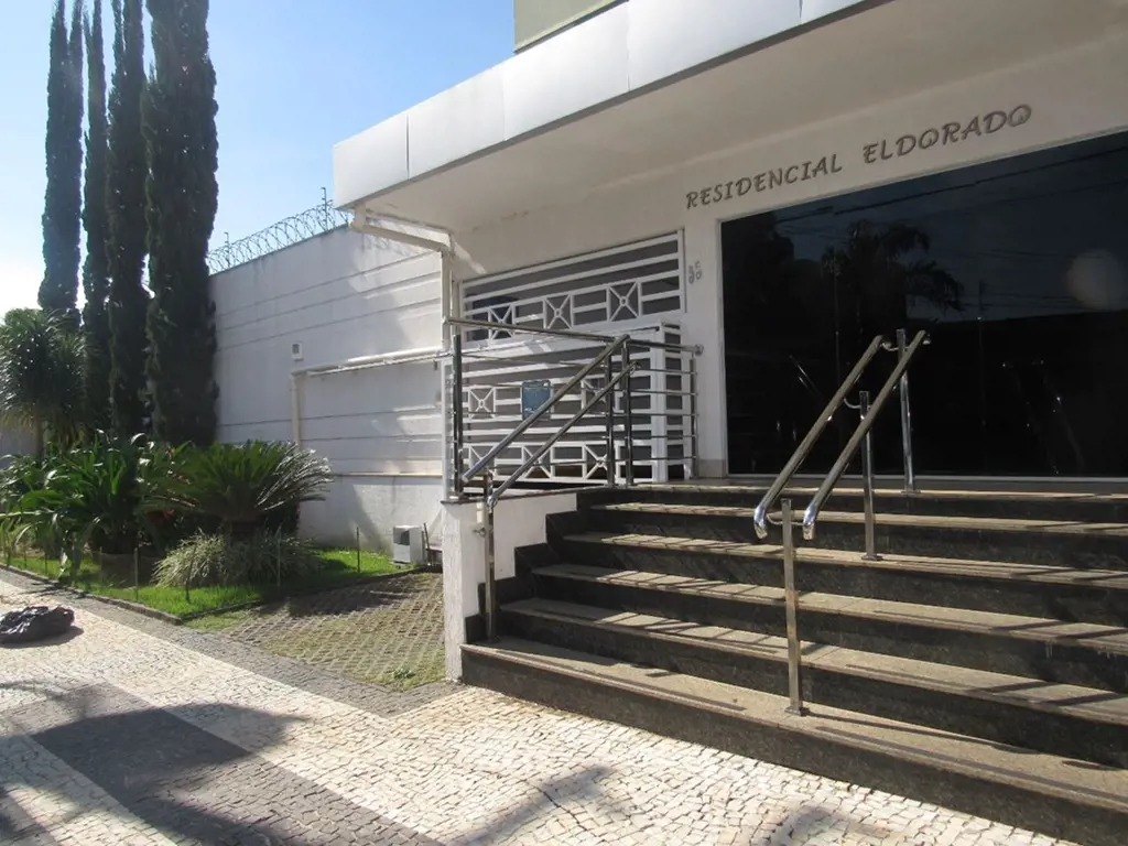 Apartamento na locação no Residencial Eldorado na rua 14 A com (01) sacada, (01)...