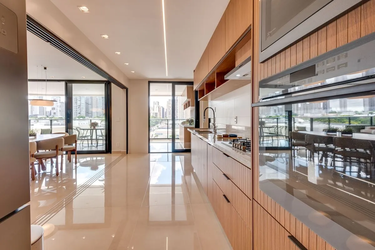 Apartamento de 4 quartos sendo 4 suítes, 3 vagas de garagem, Setor Bueno, frente...