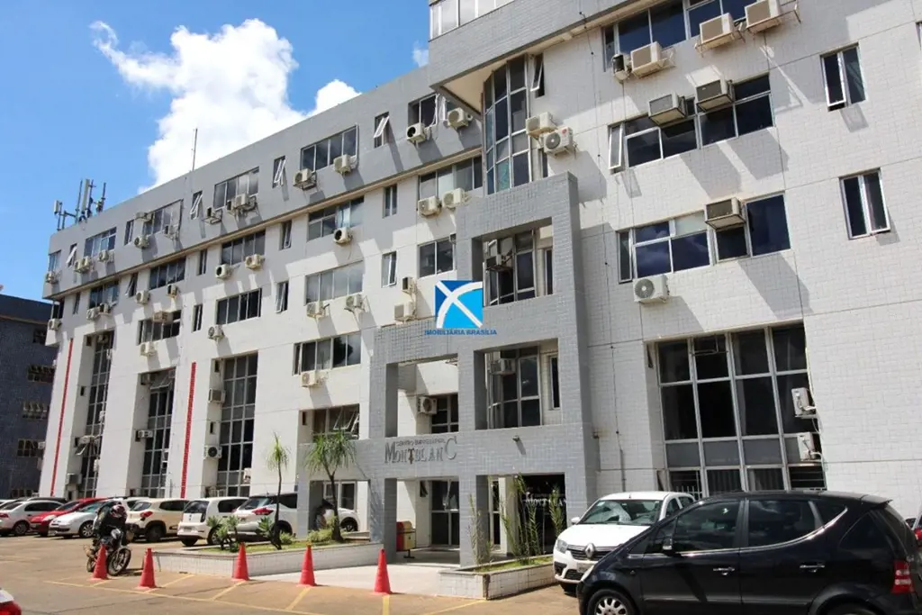 Imobiliária Brasília vende uma vaga de garagem no subsolo do Ed. Mont Blanc Asa ...