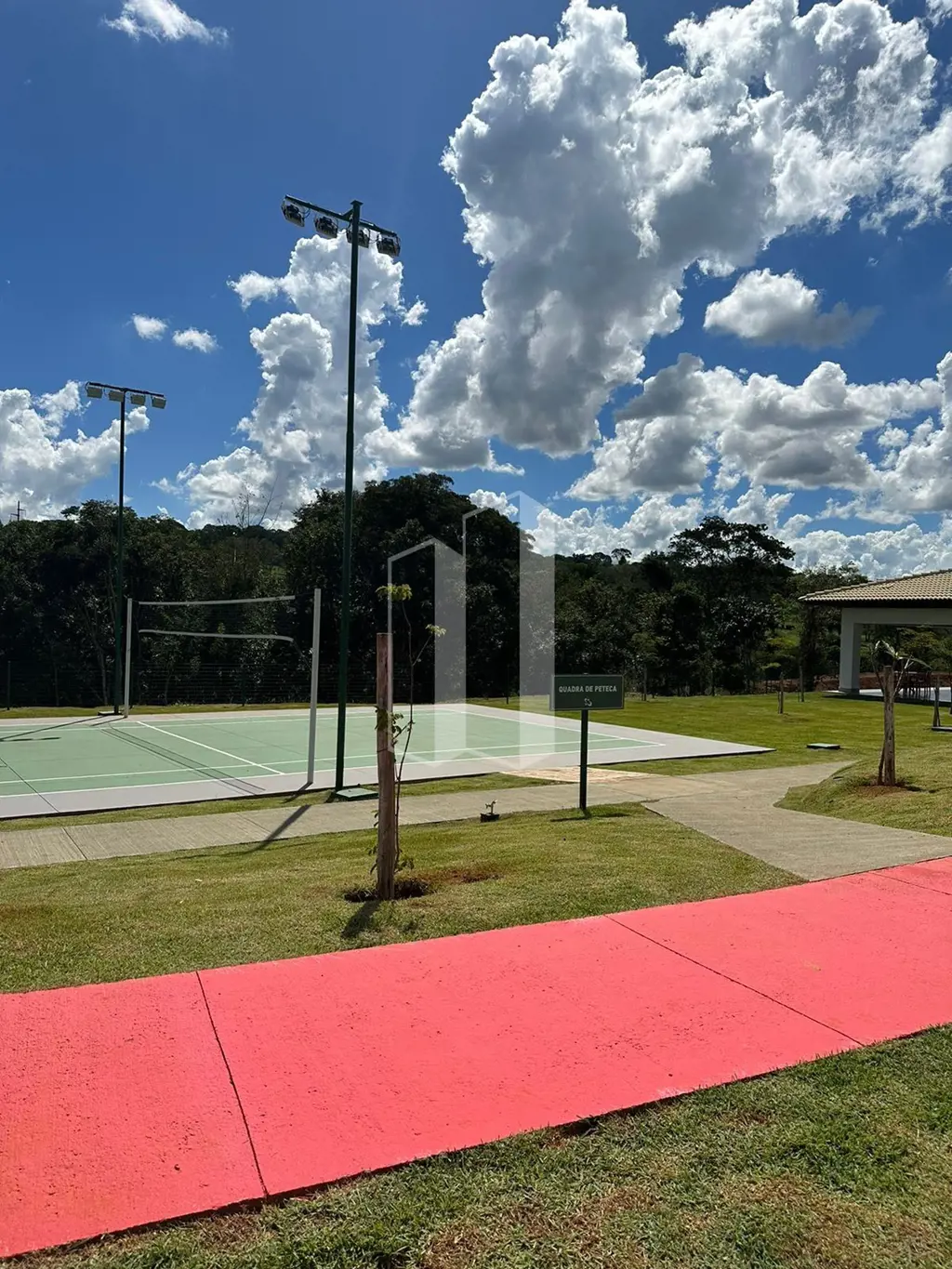 Lotes no Condomínio Horizontal Jardins Parma, em Senador Canedo, pronto para con...