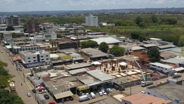 Oportunidade para construção em uma das quadras mais valorizadas do SOF Sul.Lote...